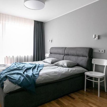 Brand New, Family-Friendly With A Great Location - Moon Apartment 벤츠필스 외부 사진