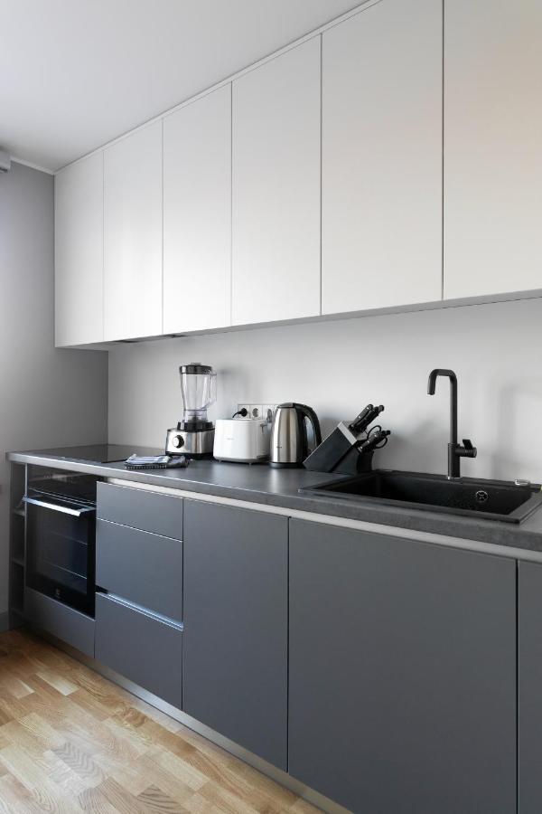 Brand New, Family-Friendly With A Great Location - Moon Apartment 벤츠필스 외부 사진