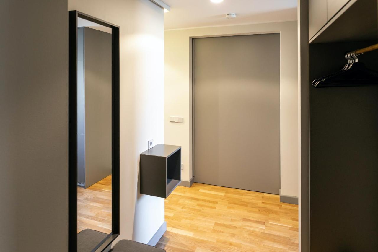 Brand New, Family-Friendly With A Great Location - Moon Apartment 벤츠필스 외부 사진