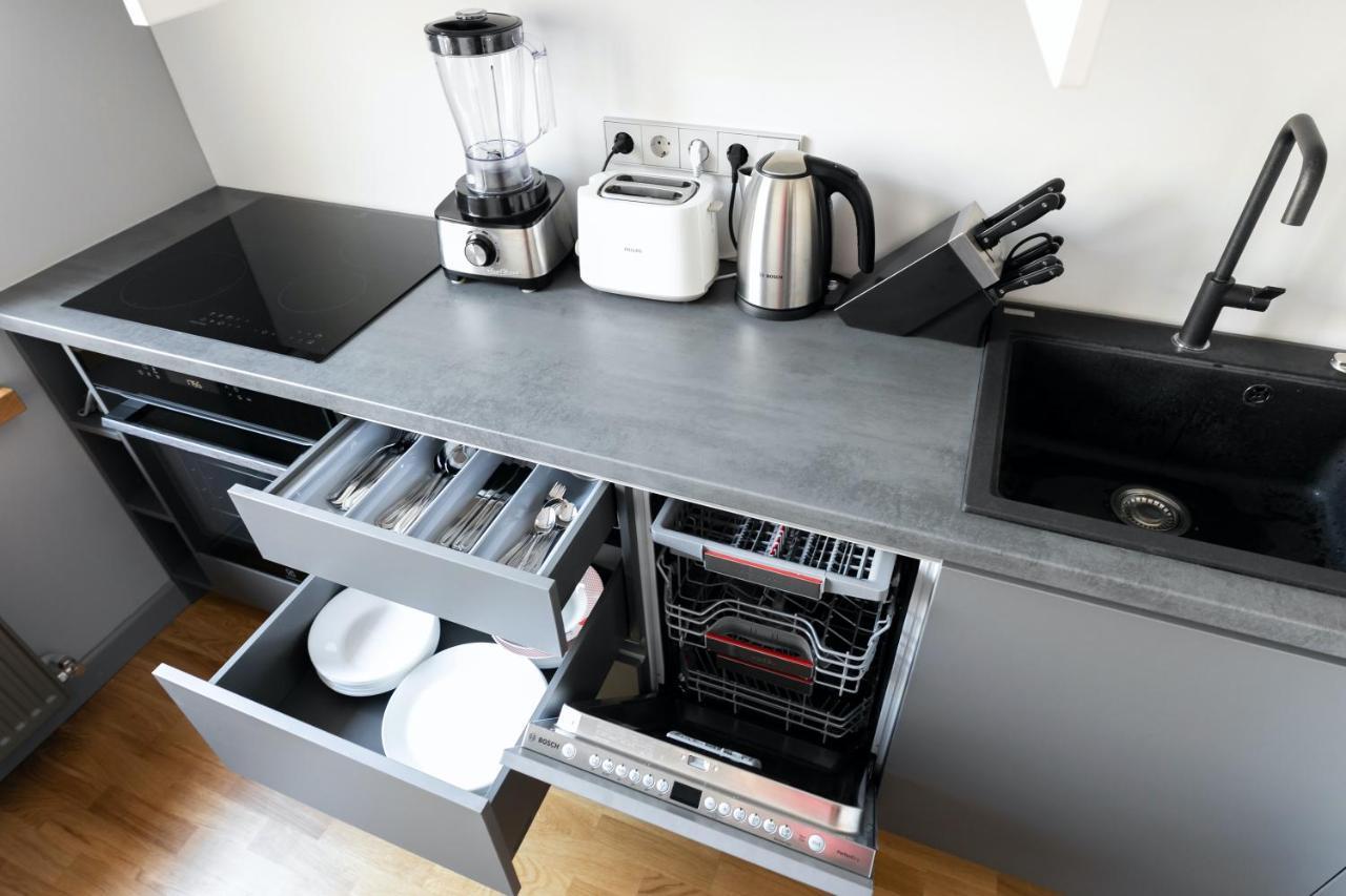 Brand New, Family-Friendly With A Great Location - Moon Apartment 벤츠필스 외부 사진