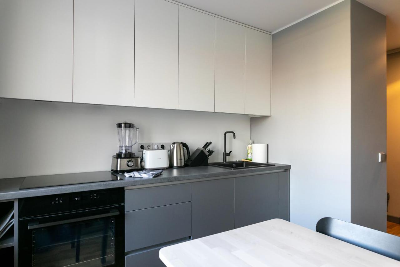 Brand New, Family-Friendly With A Great Location - Moon Apartment 벤츠필스 외부 사진