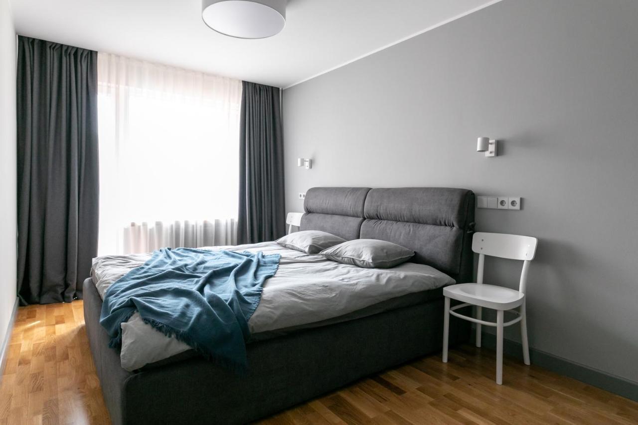 Brand New, Family-Friendly With A Great Location - Moon Apartment 벤츠필스 외부 사진