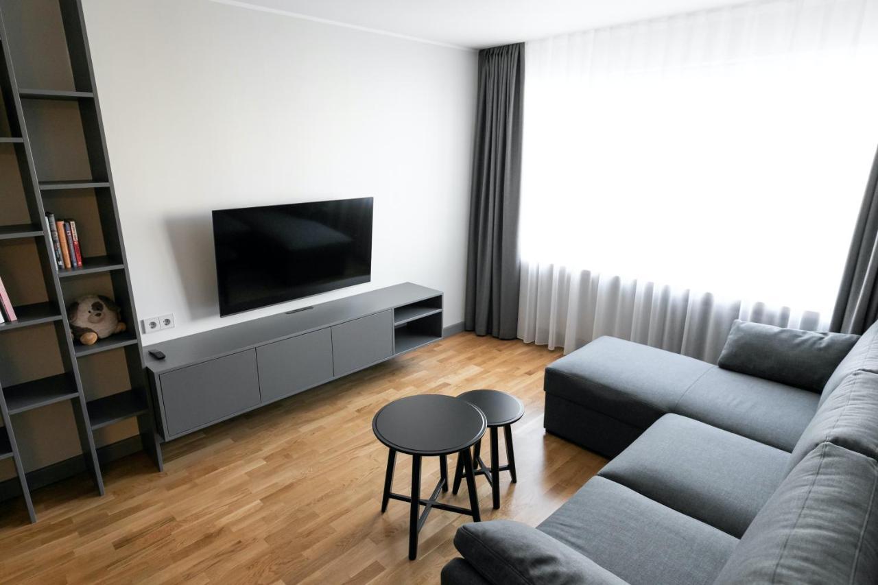 Brand New, Family-Friendly With A Great Location - Moon Apartment 벤츠필스 외부 사진
