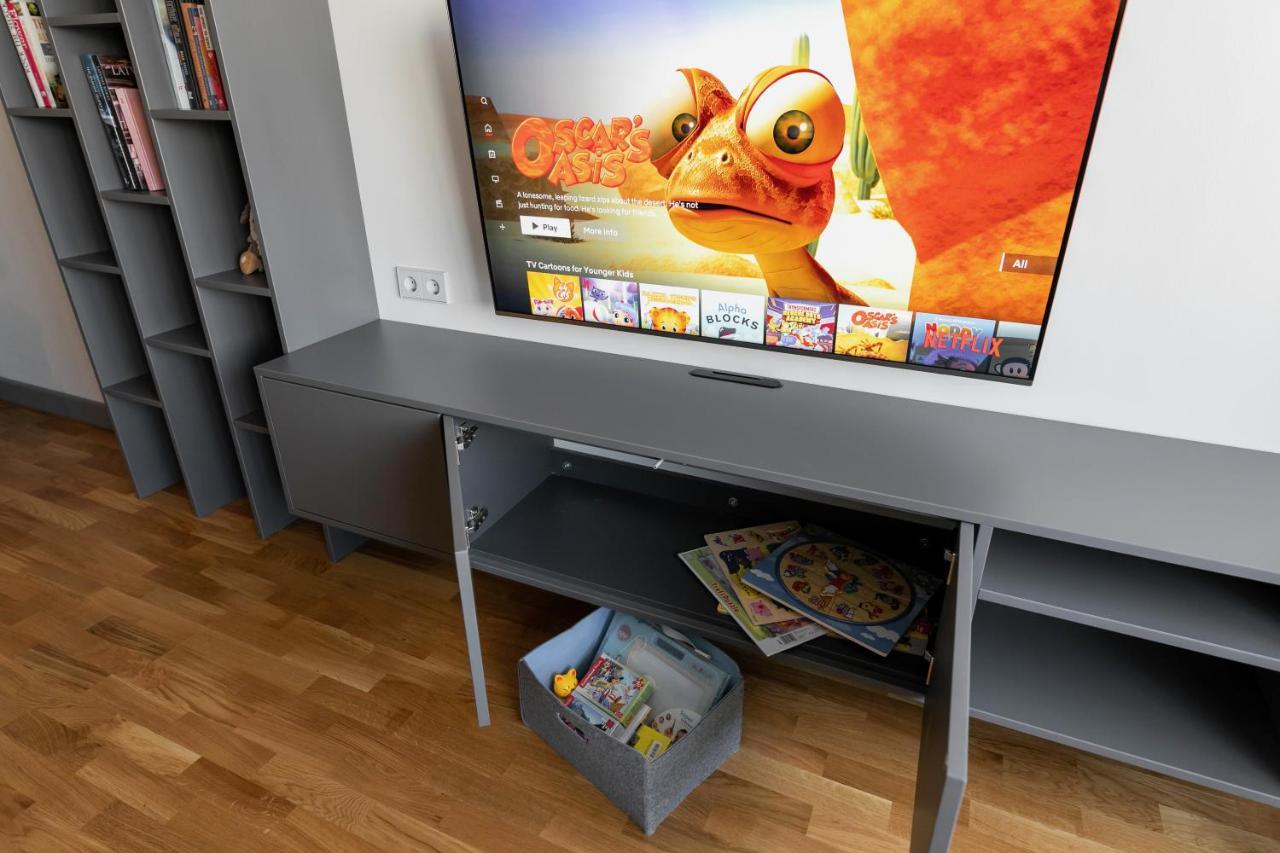 Brand New, Family-Friendly With A Great Location - Moon Apartment 벤츠필스 외부 사진