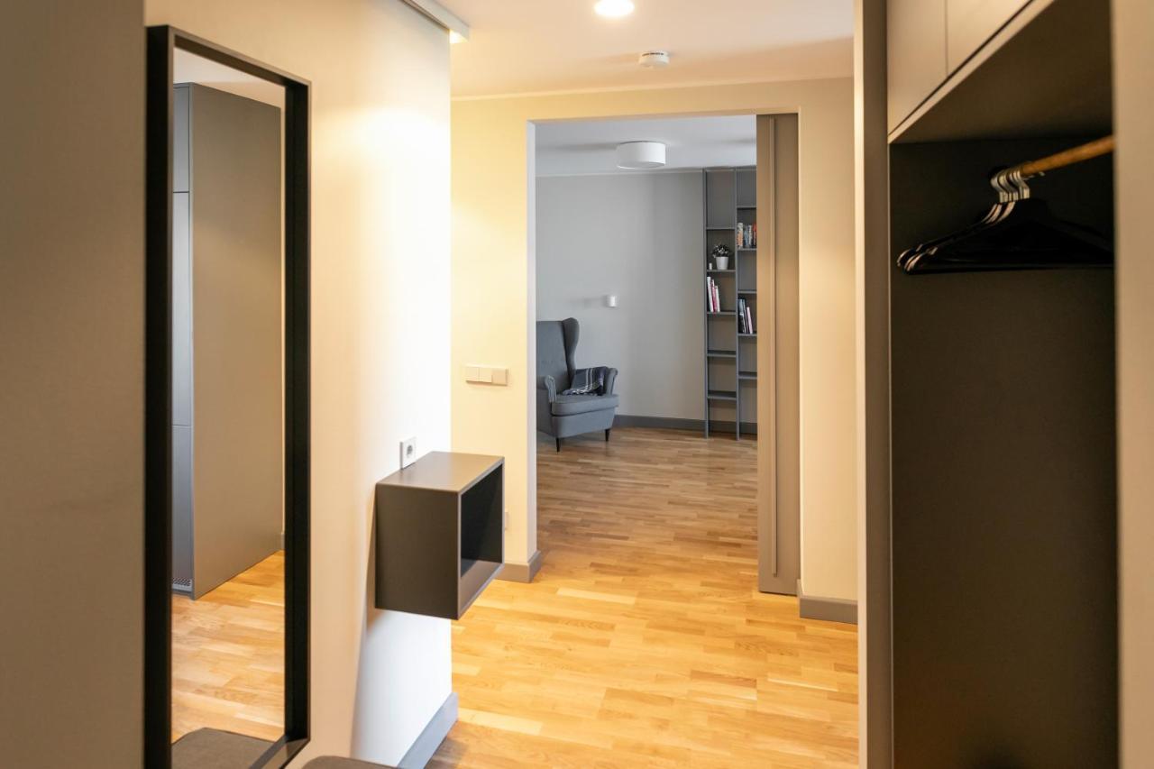 Brand New, Family-Friendly With A Great Location - Moon Apartment 벤츠필스 외부 사진