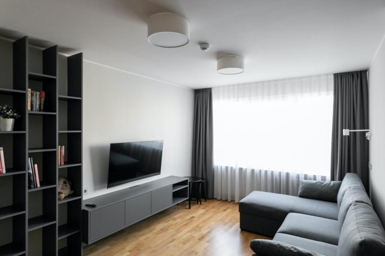Brand New, Family-Friendly With A Great Location - Moon Apartment 벤츠필스 외부 사진