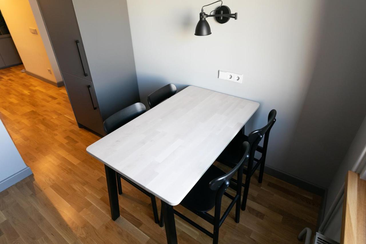 Brand New, Family-Friendly With A Great Location - Moon Apartment 벤츠필스 외부 사진