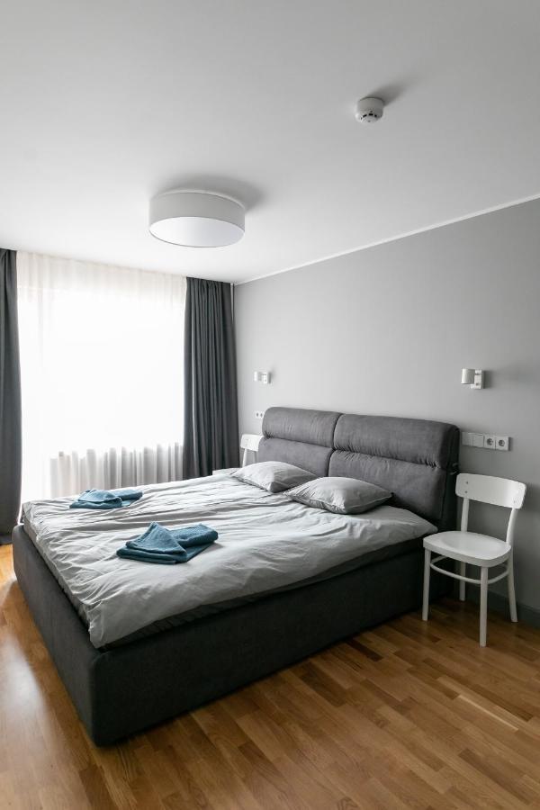 Brand New, Family-Friendly With A Great Location - Moon Apartment 벤츠필스 외부 사진